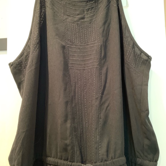 Romper - Picture 2 of 3